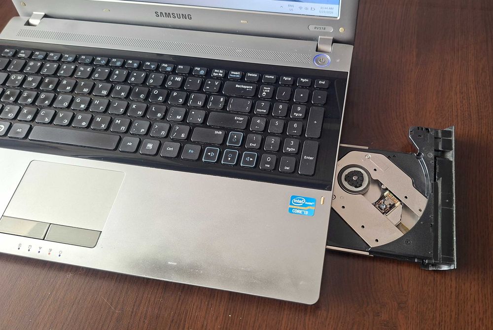 Лаптоп Samsung RV518, RAM 8Gb, HDD SSD 240Gb