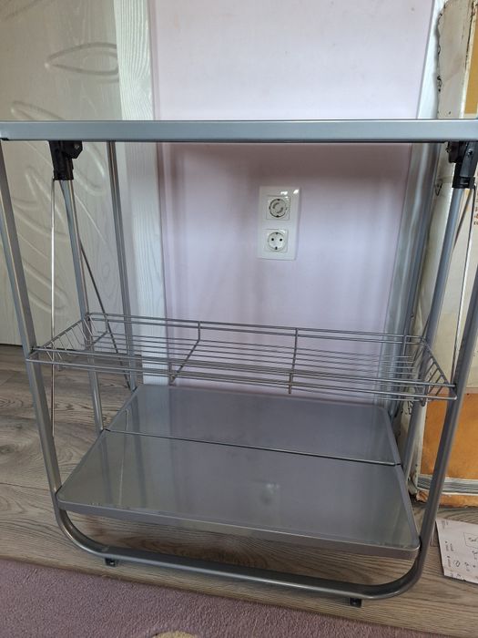 Нова метална количка за сервиране