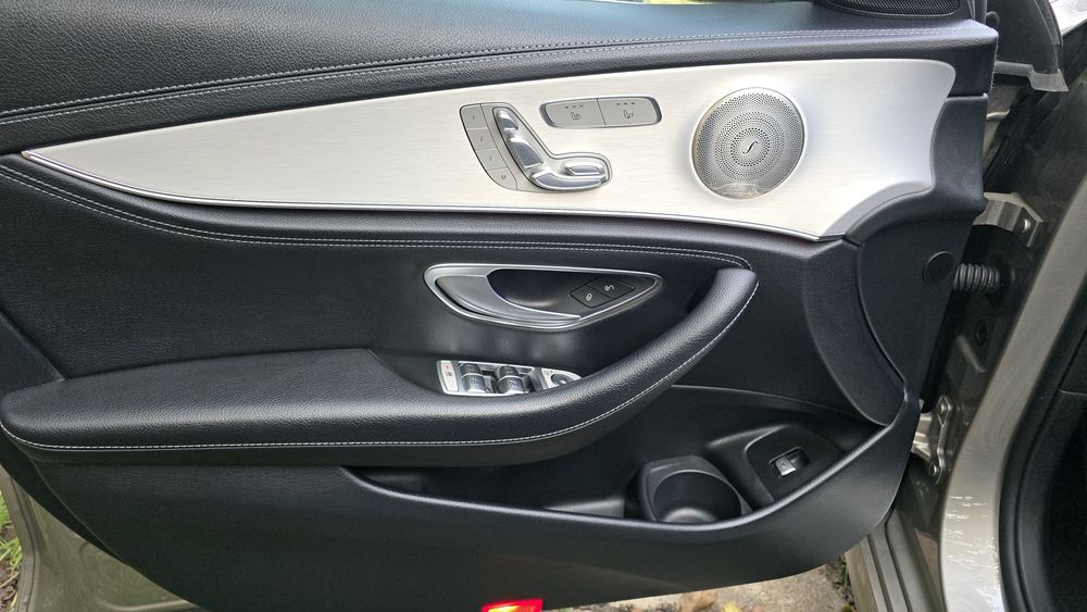 Mercedes-Benz E 300DE 4 Matic  -Plug-IN Hybrid