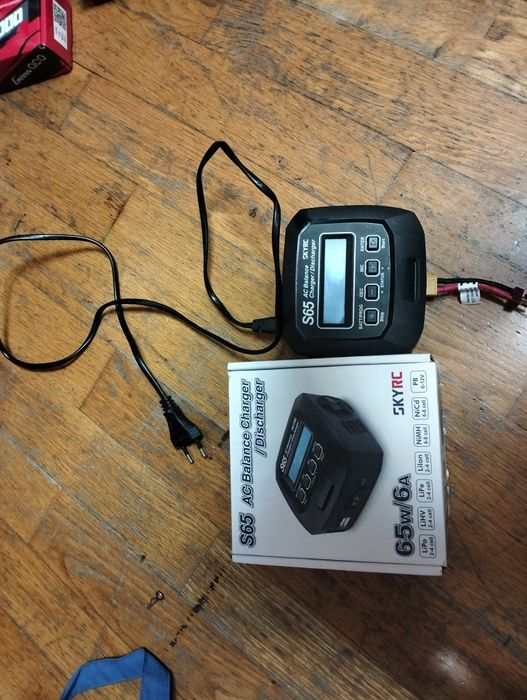 Професионално зарядно SkyRC S65 AC Balance Charger/Discharger (65W/6A) – Като ново!