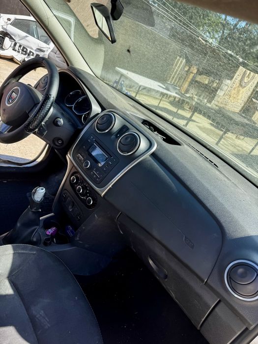 Dezmembrez Dacia sandero 2015 1.5 diesel euro 5