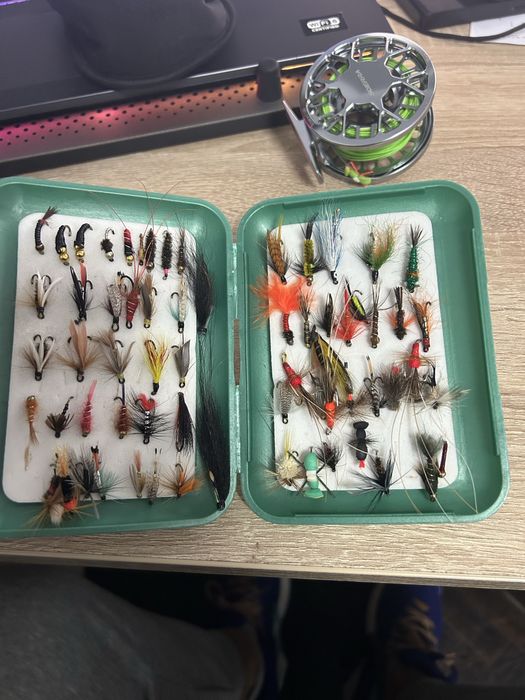 Lanseta la musca + molineta + mustea confectionate manual