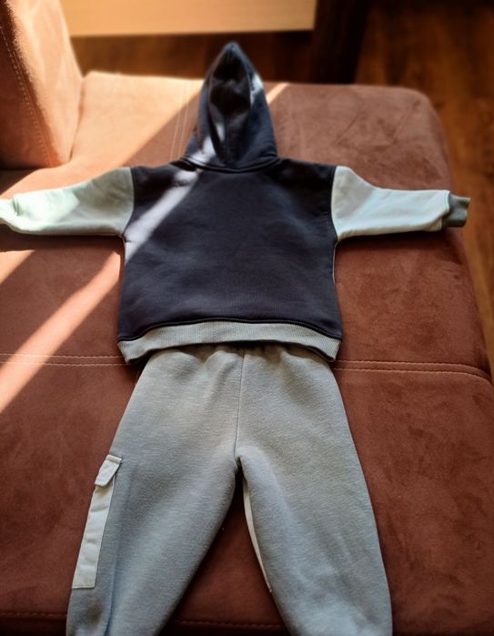 Бебешки лот за момче размер 80 Zara и Mayoral