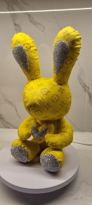 Зайци с экокожи LV