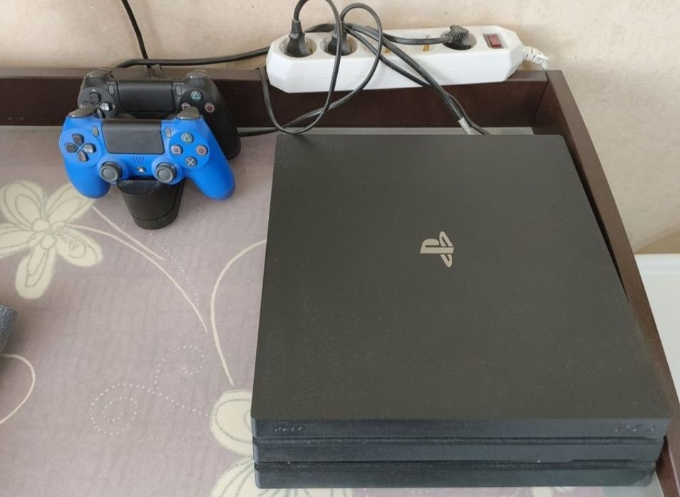 Playstation 4 pro 1 tb
