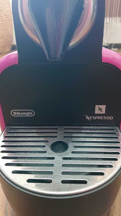 Kафе машини Delonghi с капсули nespreso!!!