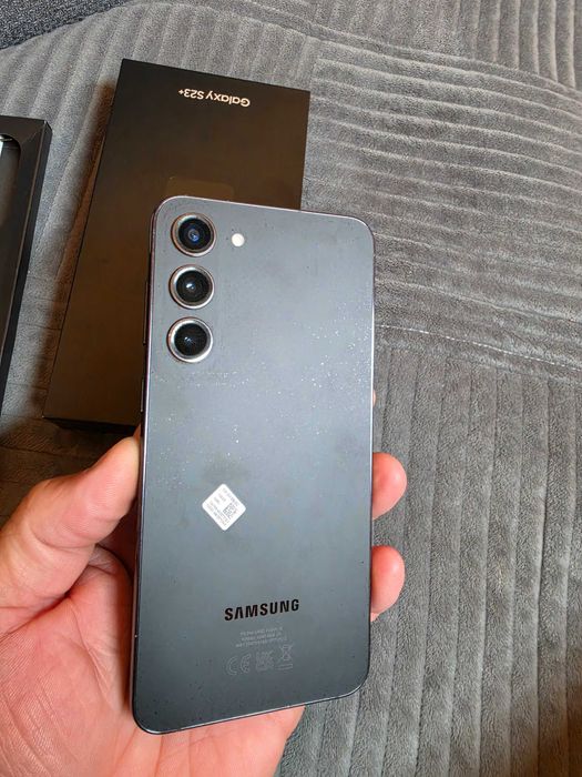 Vand telefon samsung s23 +