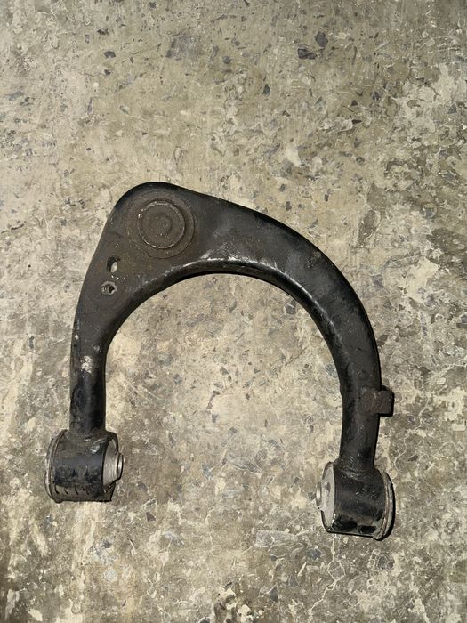 РЫЧАГ НА LX570 2o13-14