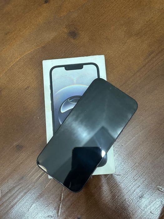 Продам iPhone 16e