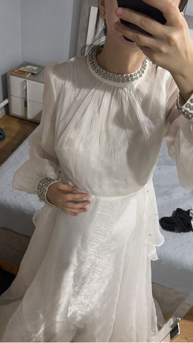 Продам белое платье