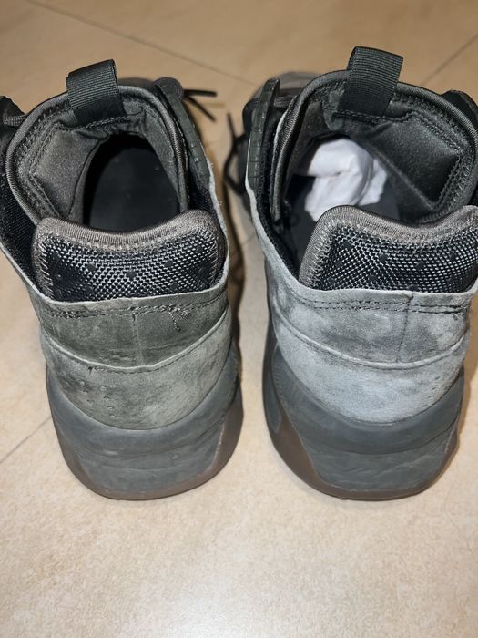 Adidasi barbati impecabili/editie limitata