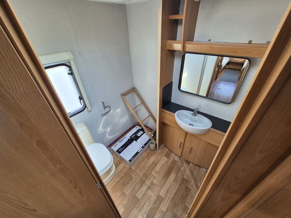 Rulota compass 524 2009 4/5 locuri