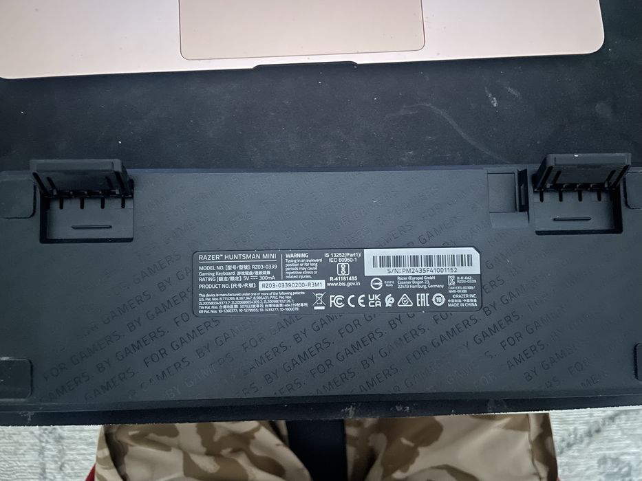 razer huntsman mini fir inclus