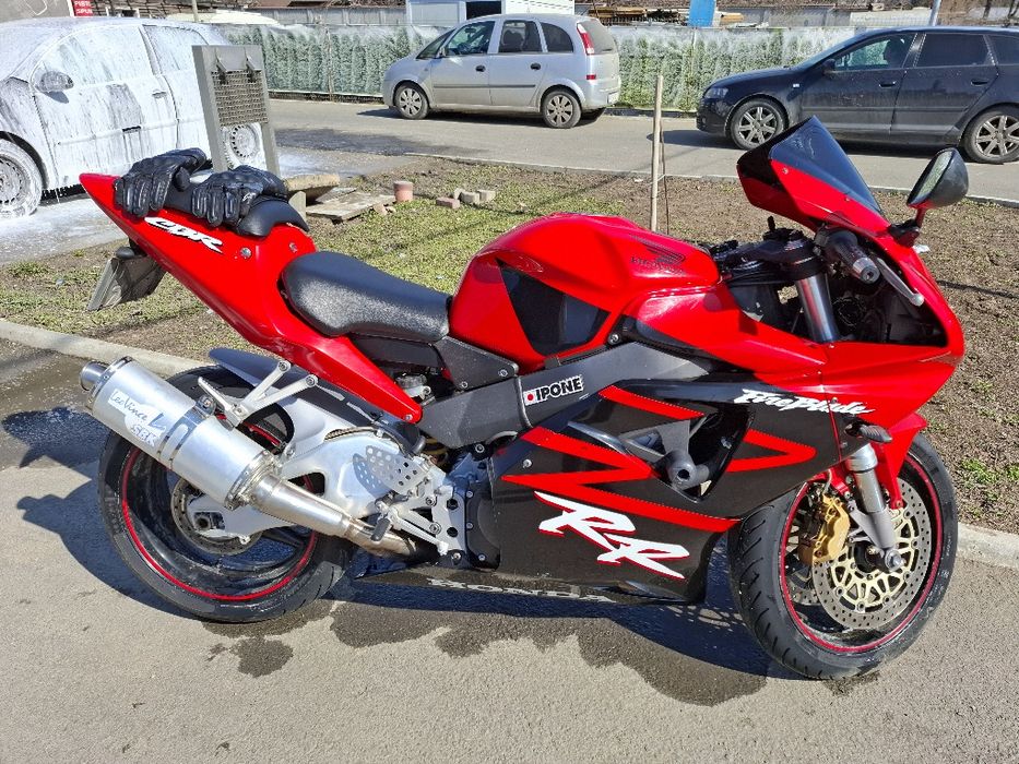 HONDA CBR 954 an 2002