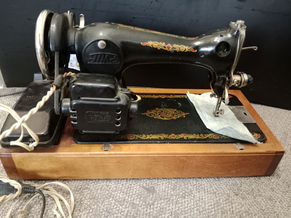 Mașina de cusut electrica