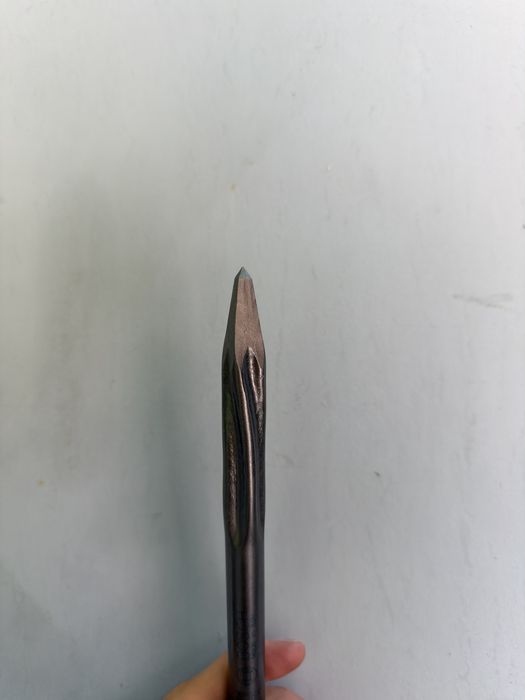 Daltă Bosch ascutita SDS Plus 250mm