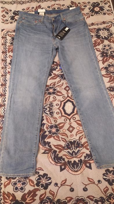 Нови дънки LEVI"S