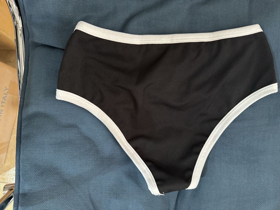 Бански НОВ empire