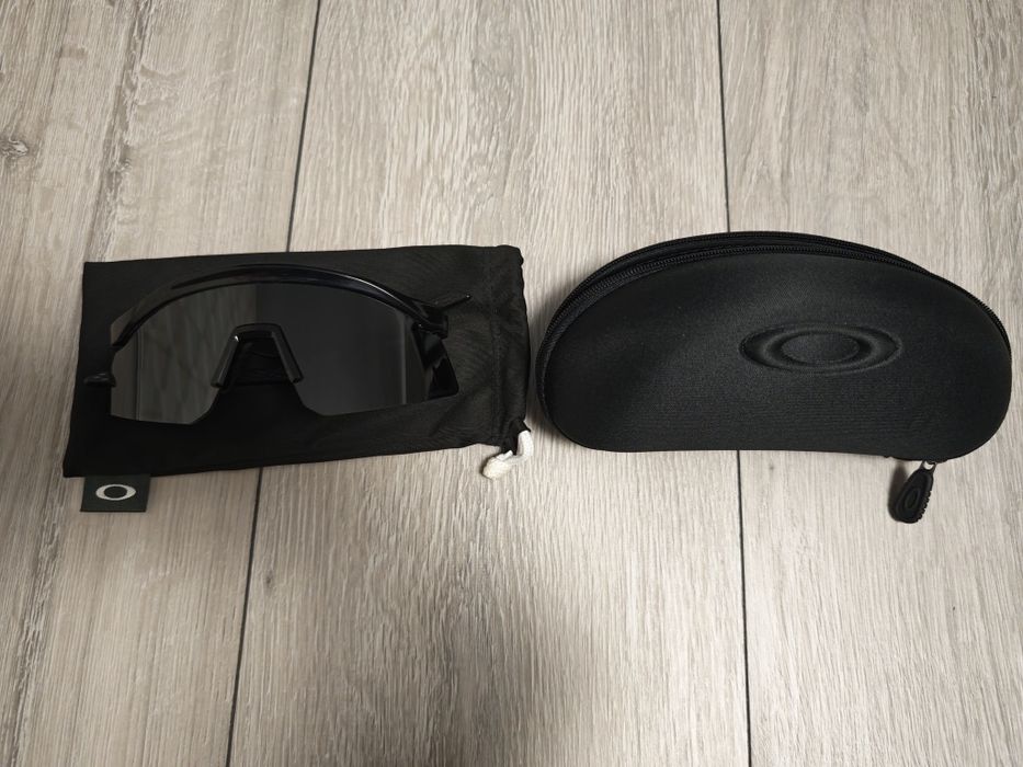 Oakley Sutro Lite
