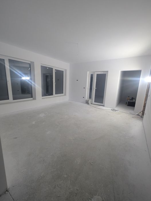 Vând casă în Sântandrei