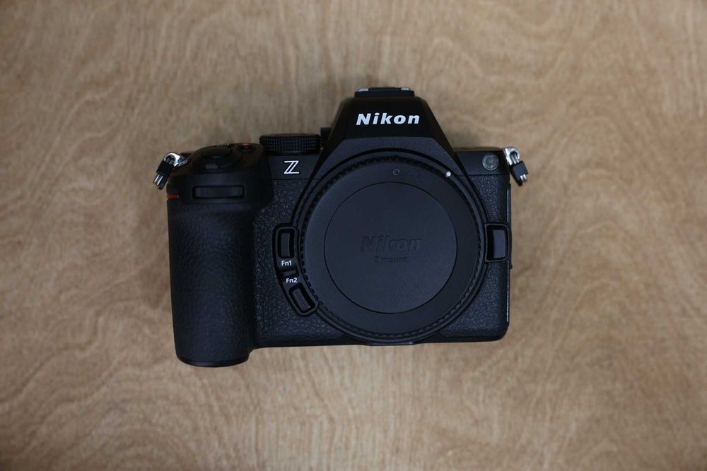 Nikon Z5 II + Обектив 24-70 мм f/4 S на 3300 кадъра