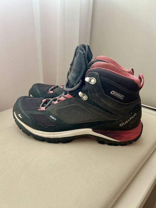 Непромокаеми туристически обувки Quechua