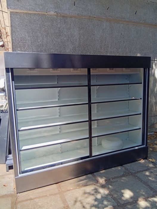 Витрина холодильник