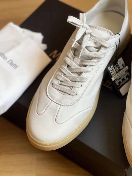 Massimo Dutti adidasi barbati noi piele alb