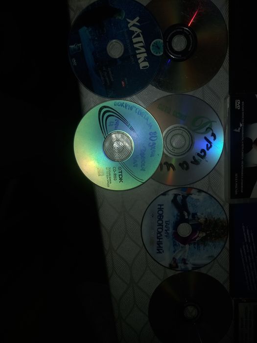 Продам DVD диски с фильмами
