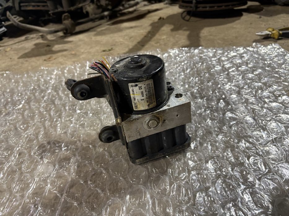 Mazda 5 2007 година 2.0d АБС ABS помпа