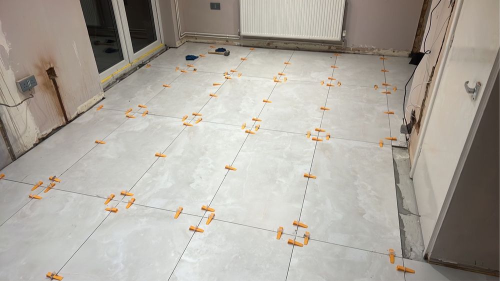 Renovam bai cap-coada, gresie, fainta, echipamente sanitare/electrice