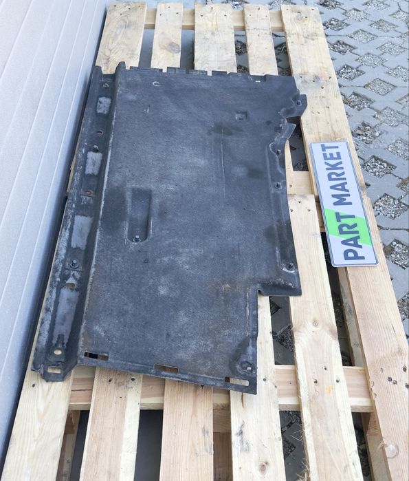 Кора под ляв праг AUDI A6 A7 C7 4G