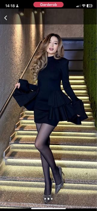 платье черное классика