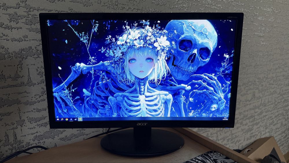 Монитор acer в хорошем состоянии