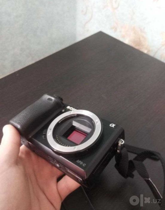Камера Sony a6000 body