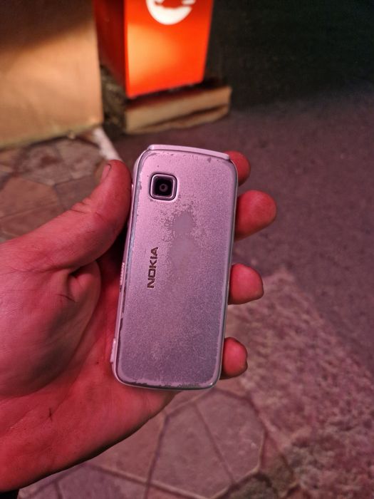 Nokia 5228 продам