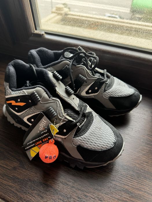 Кроссовки для мальчика новые