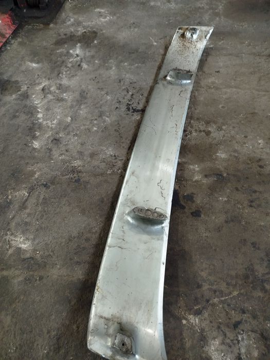 Продам спойлер на машину