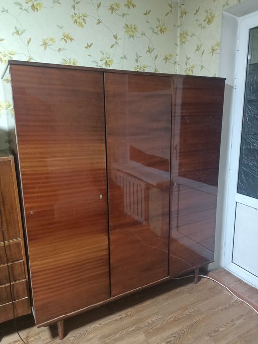 Шкаф, шифонер, стол, тумбочки, сервант старые советские,;"-_;";";"+