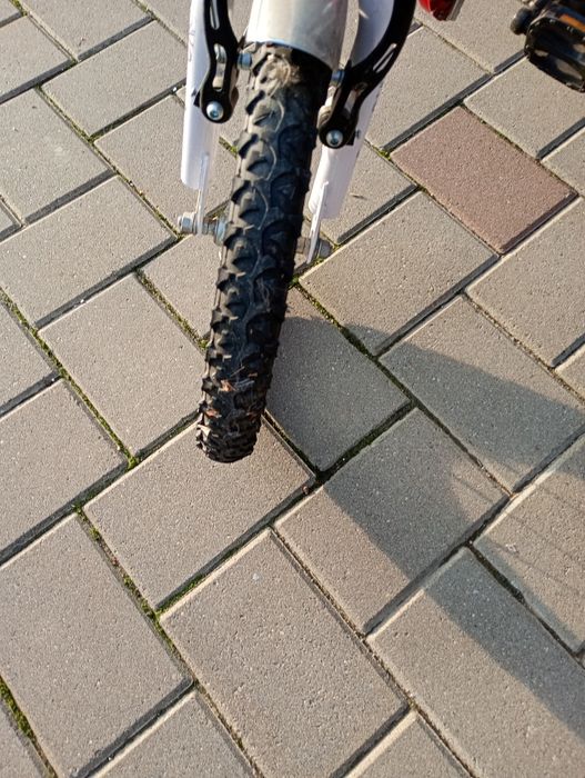 Două biciclete copii 4-7ani,7-12ani