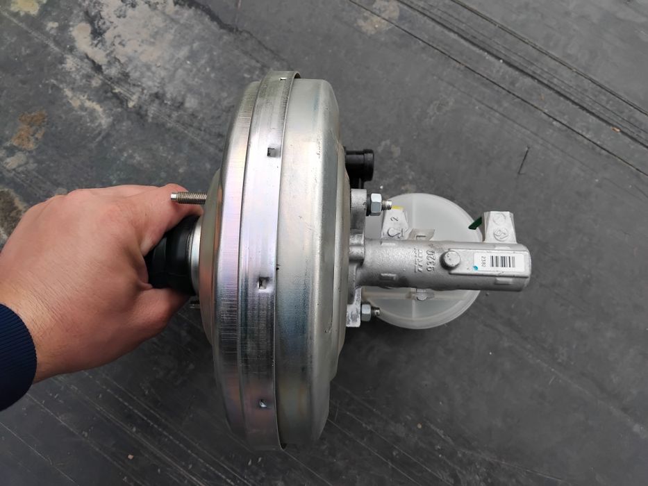 Главный тормозной цилиндр