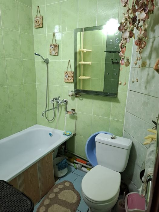 Сдается 2х комнатная в центре города