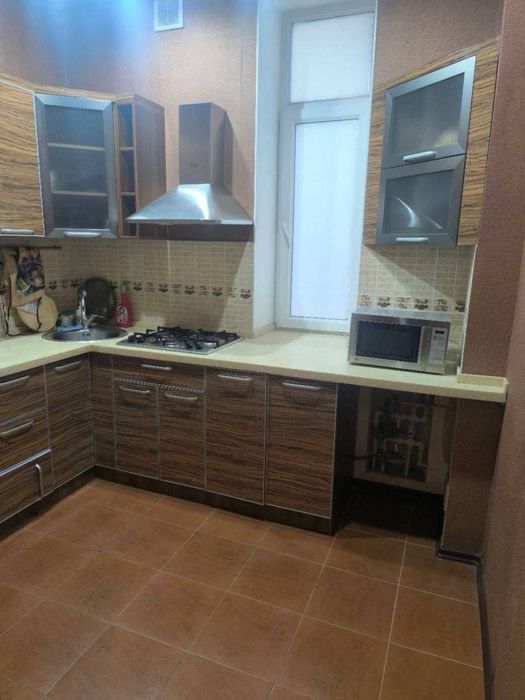 Квартира яккасарай высокопотолочка 2х комнатная