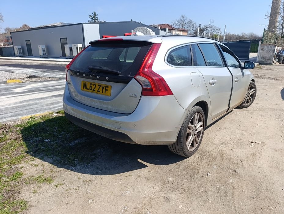 Волво / Volvo V60 2.0 дизел D3 на части