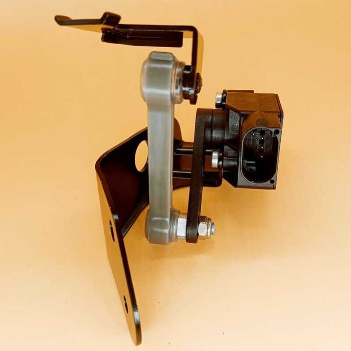 Senzor nivel NOU caroserie spate VW Phaeton Audi A8 Bentley