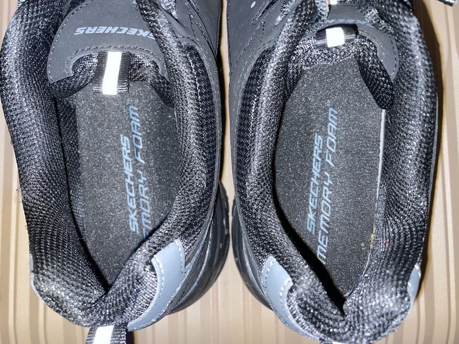 Skechers Memory Foam 40 номер 26 см