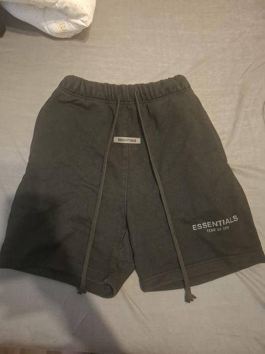 Pantaloni scurti essentials