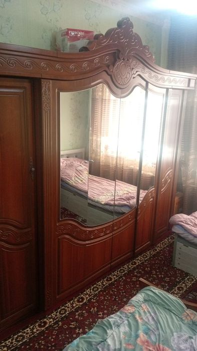 Спальный гарнитур срочно арзон сотилади