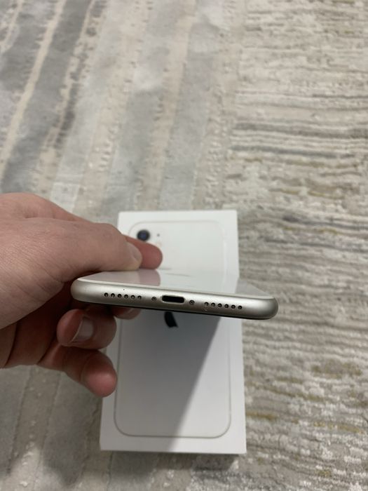 Продам iphone 11