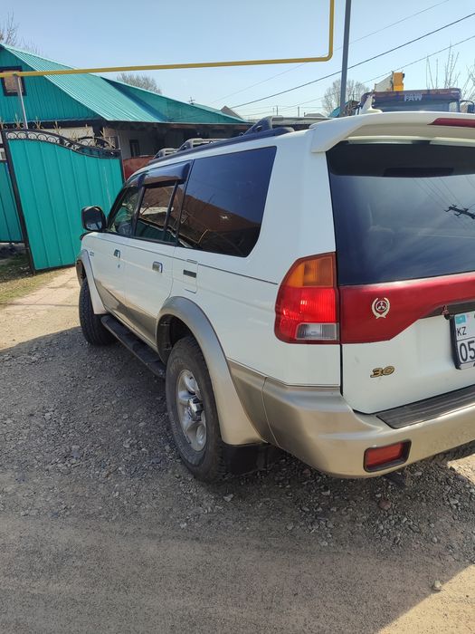 Продам монтеро спорт